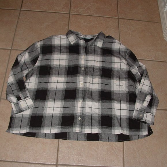 Old Navy Tops - NEW Black Plaid Sz XXL Soft Flannel Button Up Roomy Boyfriend Shirt